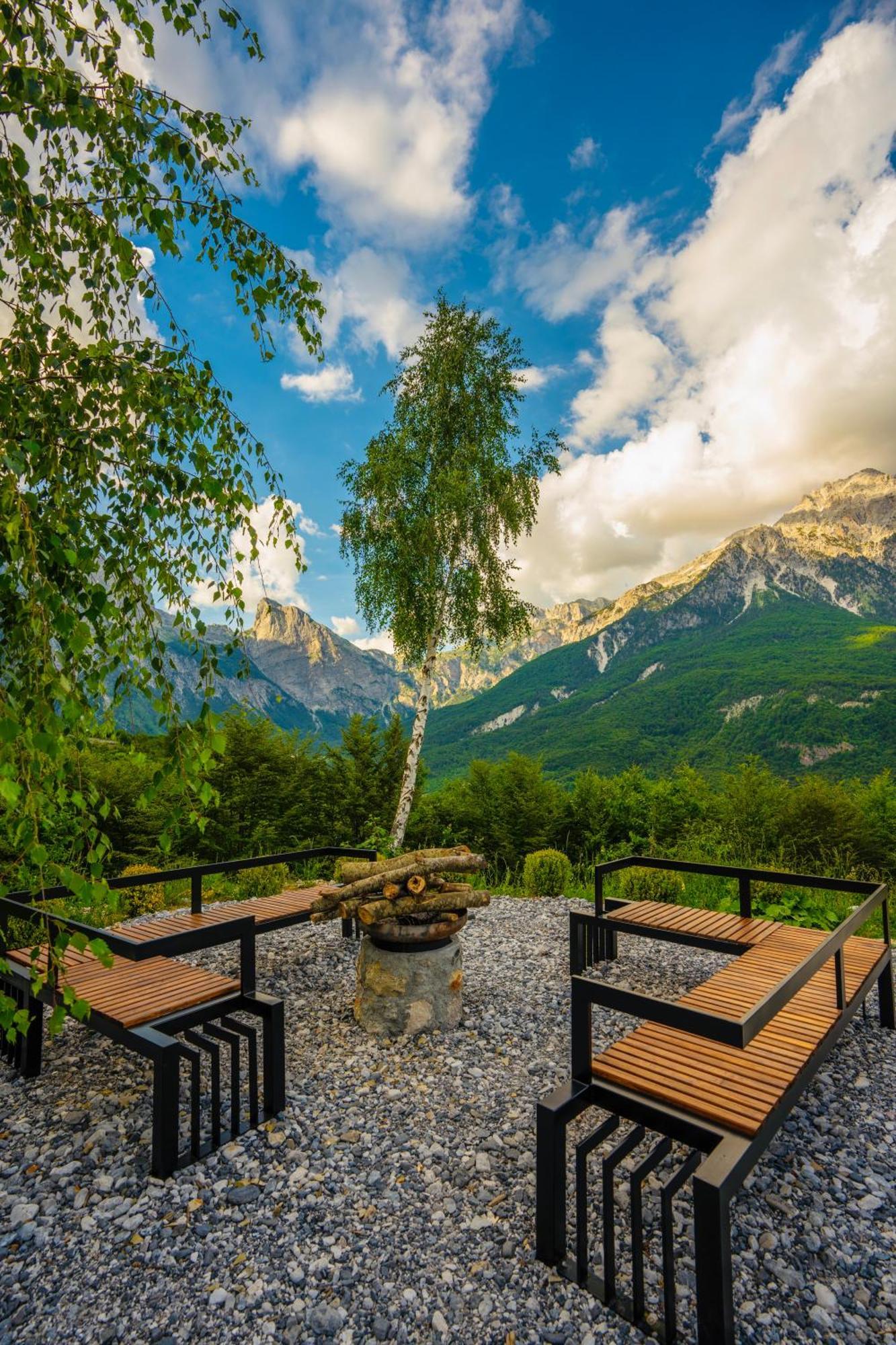 Vidis Chalet Boutique Hotel Theth Eksteriør bilde